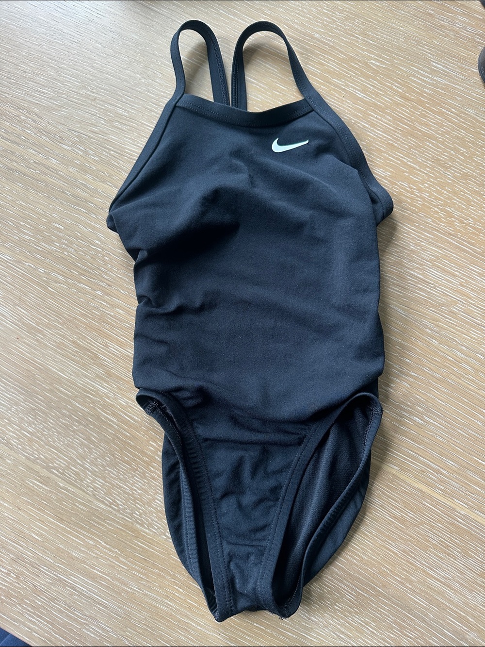 Nike Swim HydraStrong
Big Kids' (Girls') Fastback One-Piece